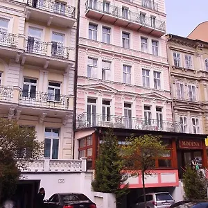 Modena Отель Карловы Вары