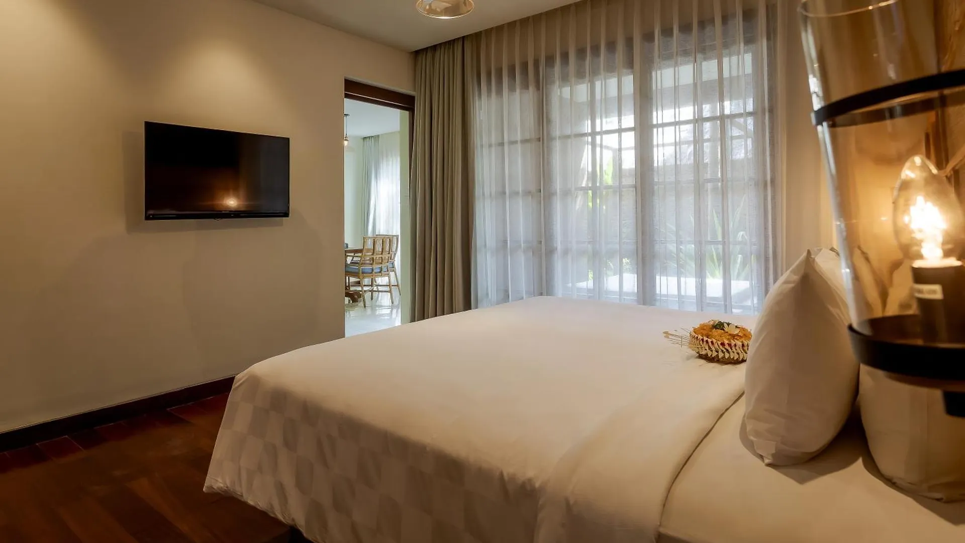 Fourteen Roses Boutique Hotel, Kuta Legian  Indonesia