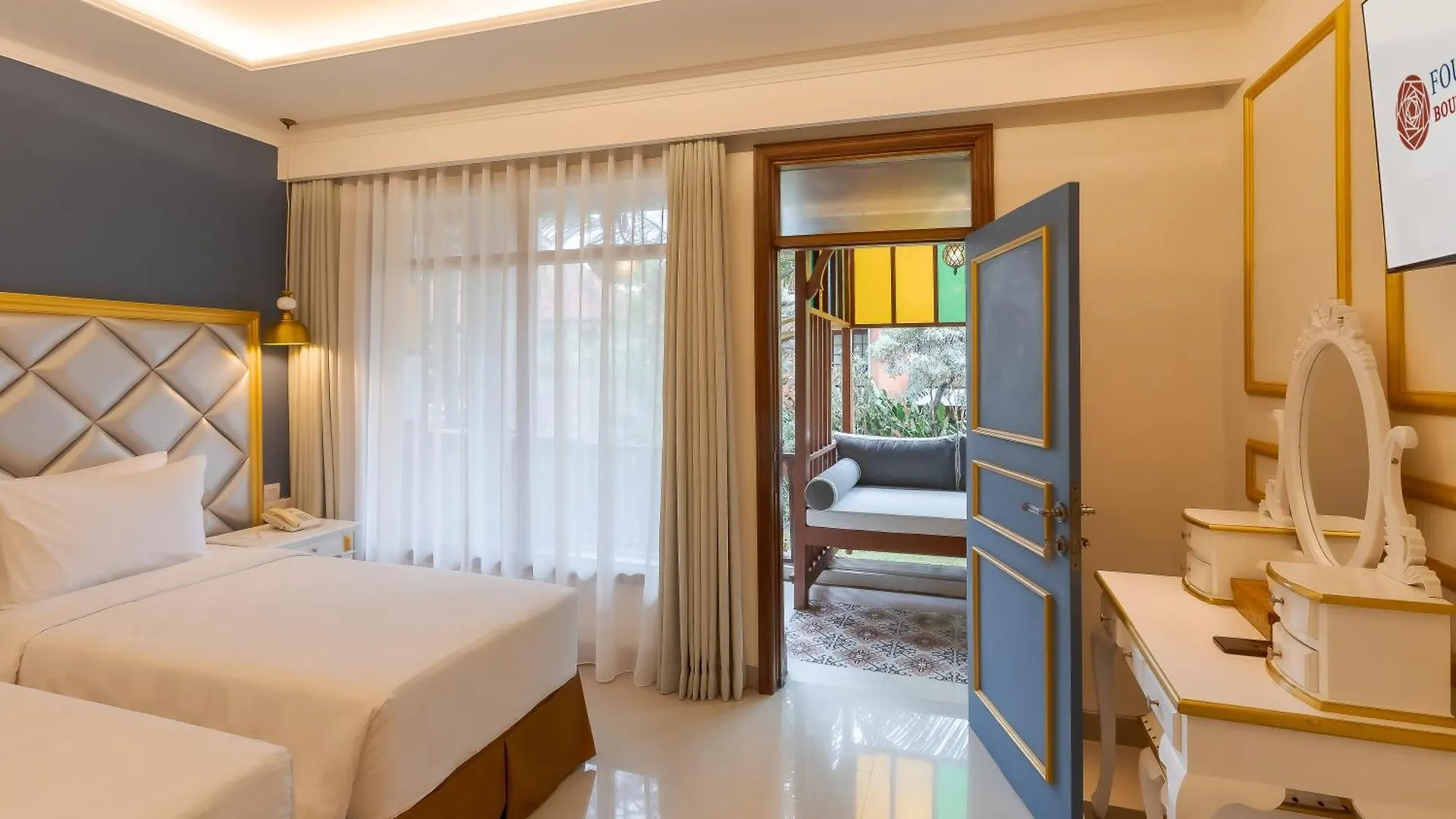 Fourteen Roses Boutique Hotel, Kuta Legian  4*, Legian (Bali)